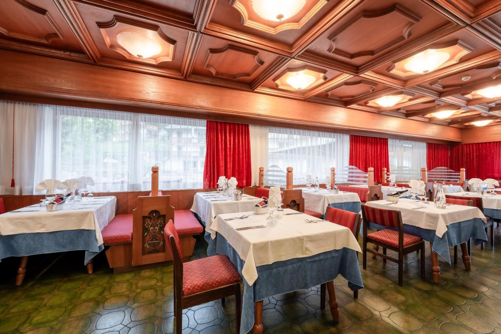 Hotel Grohmann Campitello di Fassa Exterior foto