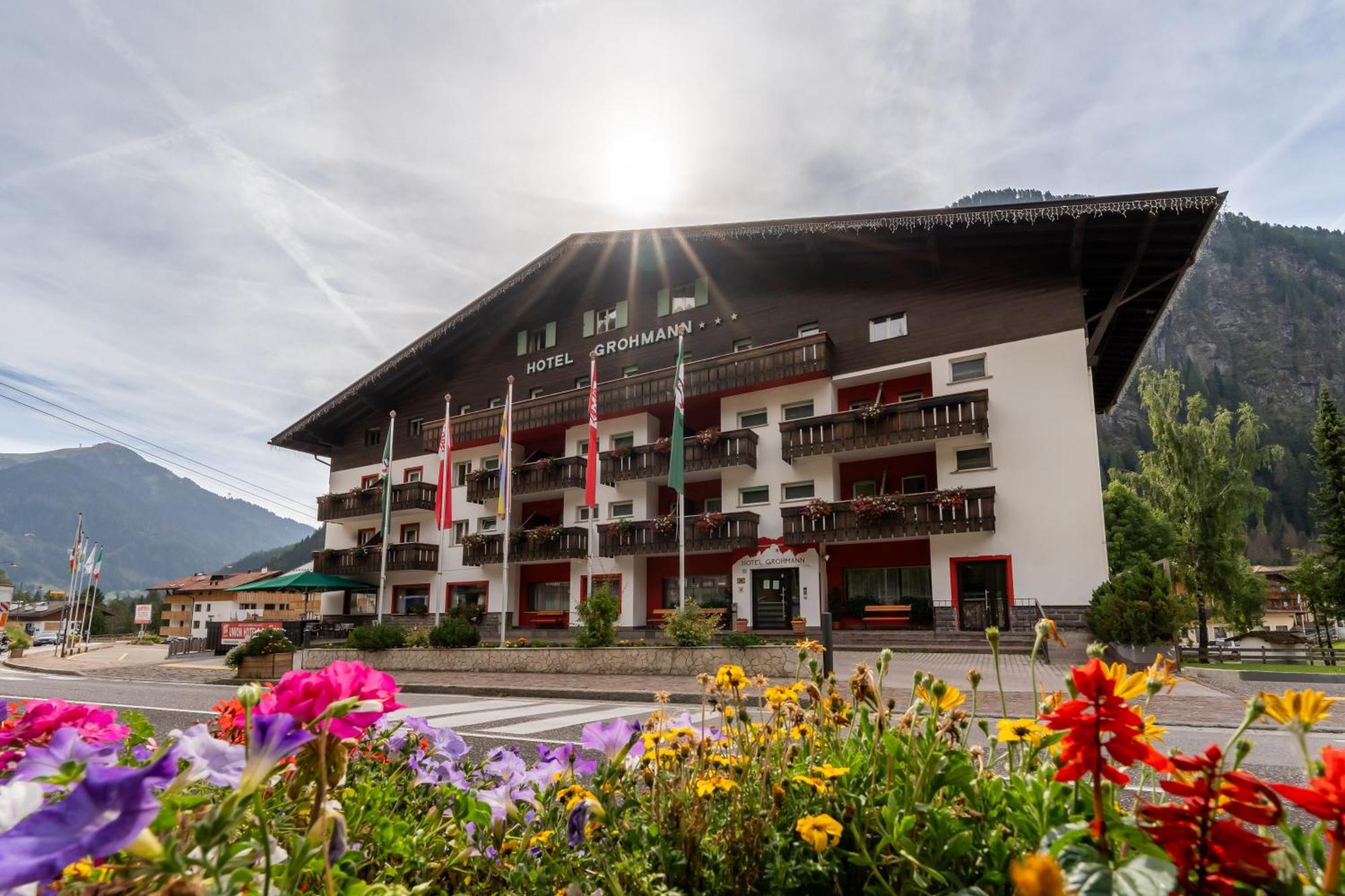 Hotel Grohmann Campitello di Fassa Exterior foto